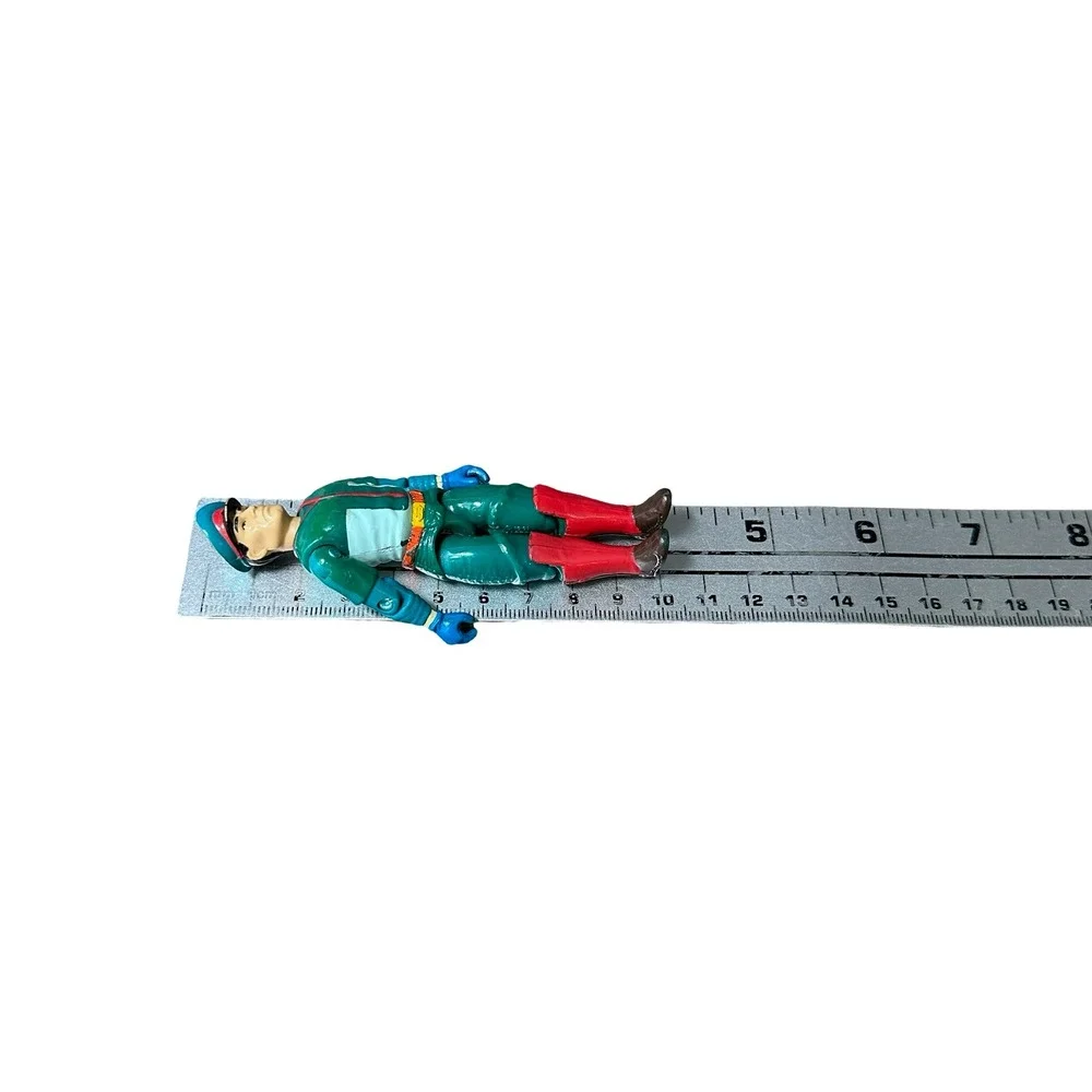 Vintage 1991 Hasbro GI Joe Street Fighter M Bison 3.75 Action Figure Green‎ Red